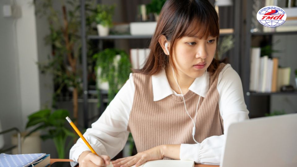 Bằng kế toán học online có giá trị tương đương bằng chính quy