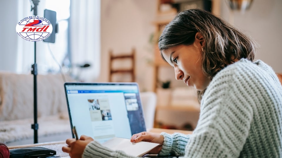 Học kế toán online lấy bằng: Bằng cấp thực, Cơ hội thật