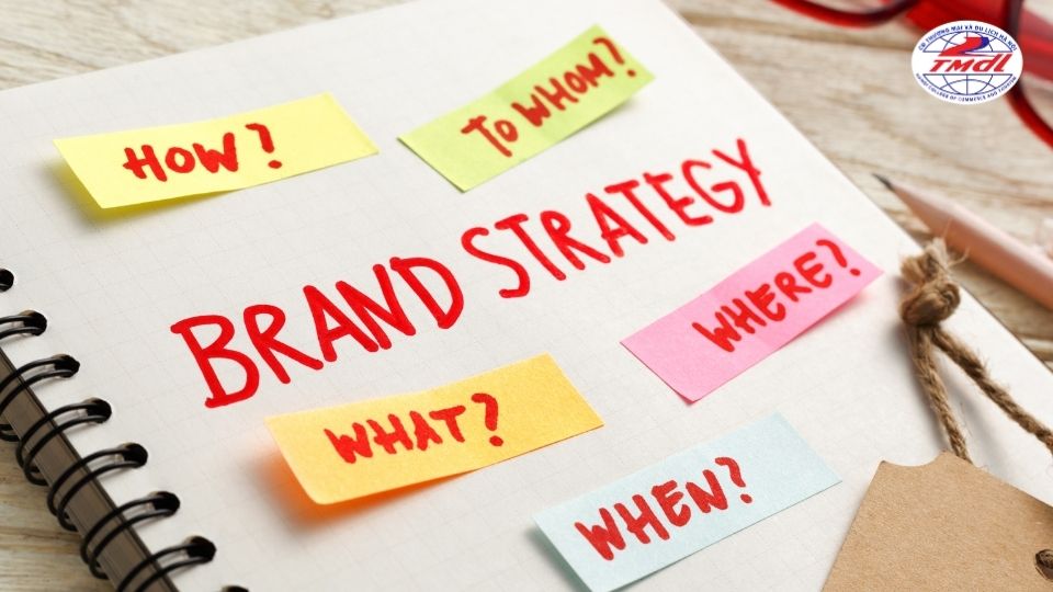 Khoá học marketing online miễn phí là gì? 