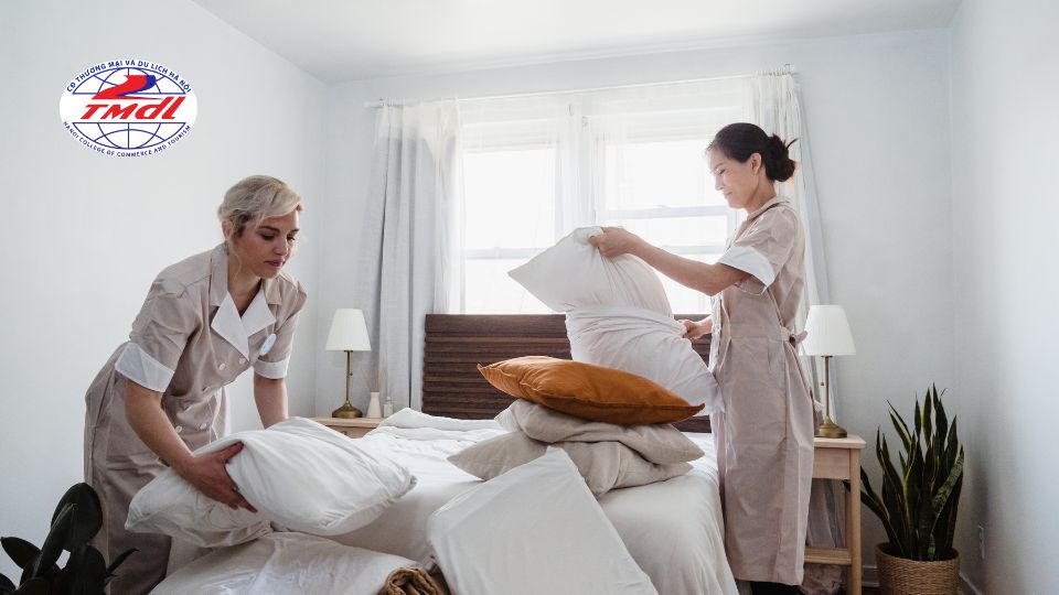 Cơ hội nghề nghiệp: Chi tiết về ngành Quản trị khách sạn sau tốt nghiệp