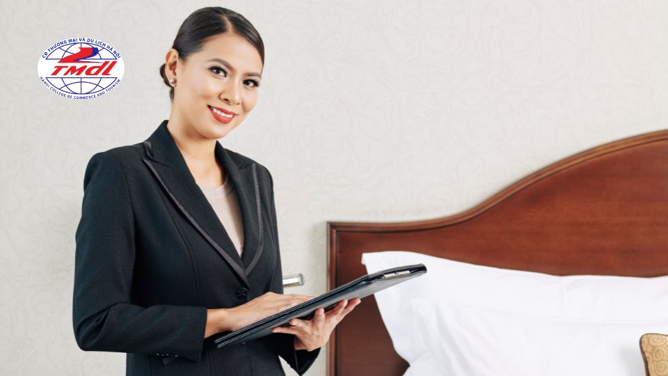 Kỹ năng mềm cần có bên cạnh các môn học của ngành Quản trị khách sạn