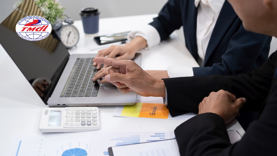 Nên đăng ký khóa học quản trị kinh doanh ở đâu?