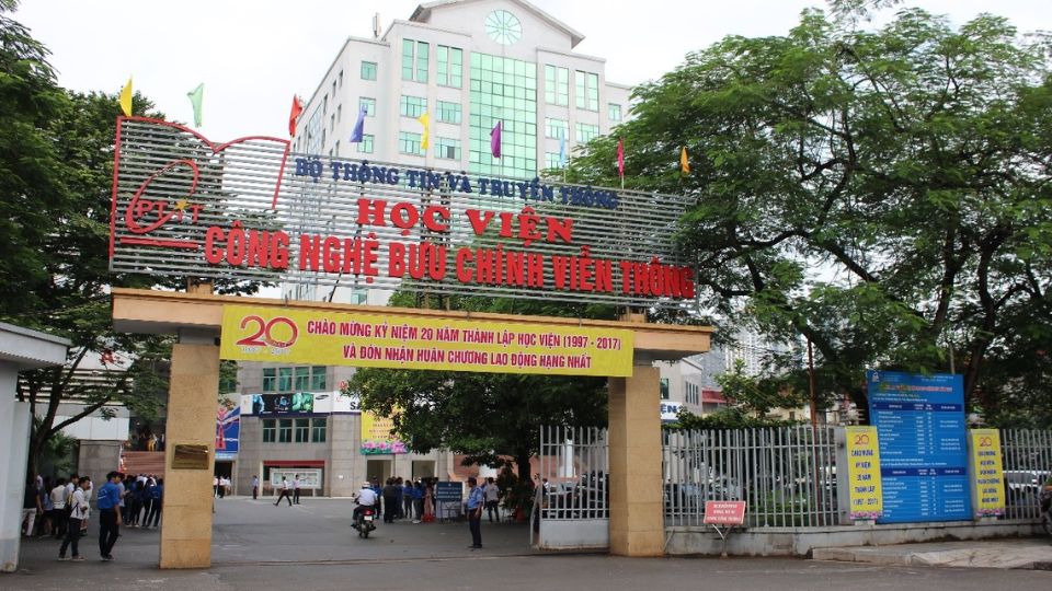 Ngành Quản trị kinh doanh PTIT