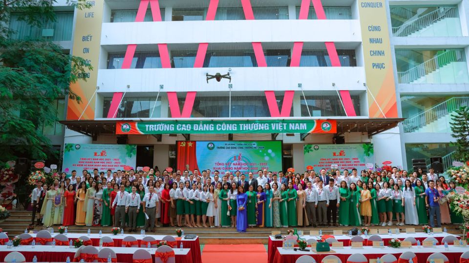 Ngành Thương mại điện tử Trường Cao đẳng Công thương Việt Nam