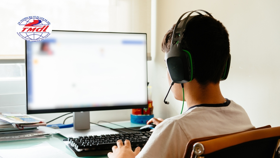 Ưu điểm học kế toán online tại nhà