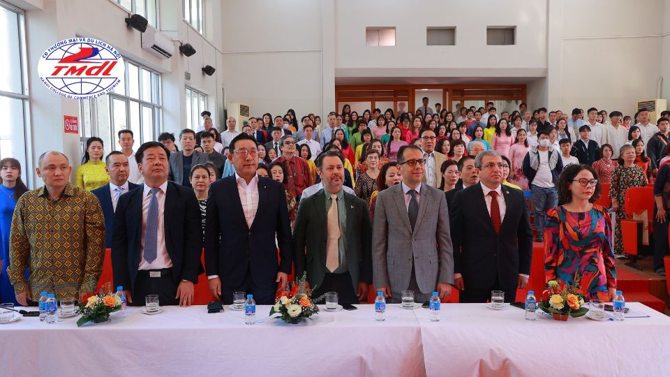 Khai giảng đào tạo từ xa – Dấu mốc quan trọng mở đầu năm học 2025 – 2026