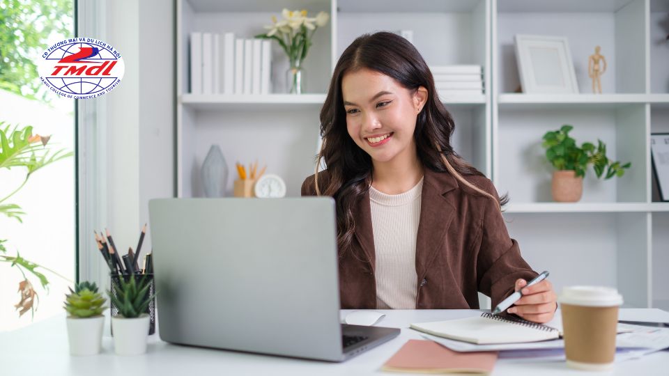 Giá trị thiết thực của bằng cao đẳng quản trị kinh doanh
