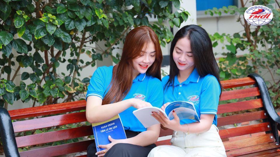 Cao đẳng Thương mại và Du lịch Hà Nội là một trong những đơn vị hàng đầu tại Hà Nội đào tạo chuyên ngành quản trị khách sạn