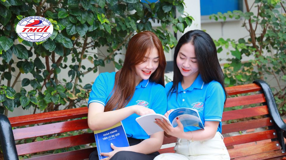 Học Cao đẳng online cho người đi làm tại HCCT E-Learning