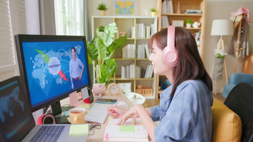 Khi theo đuổi ngành Marketing Online, bạn cũng cần tìm hiểu những kỹ năng cần có