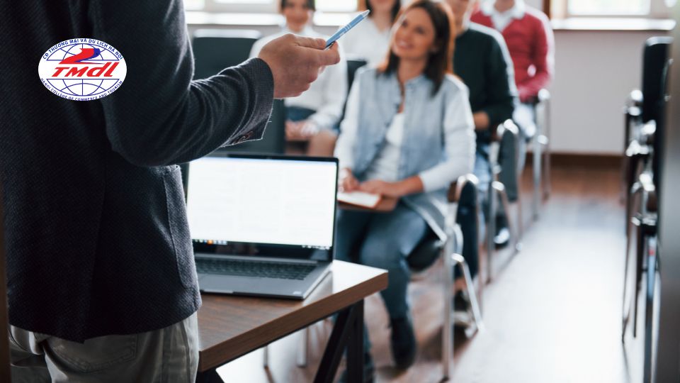 Đi cùng vợi những lợi ích là thách thức khi học online kế toán