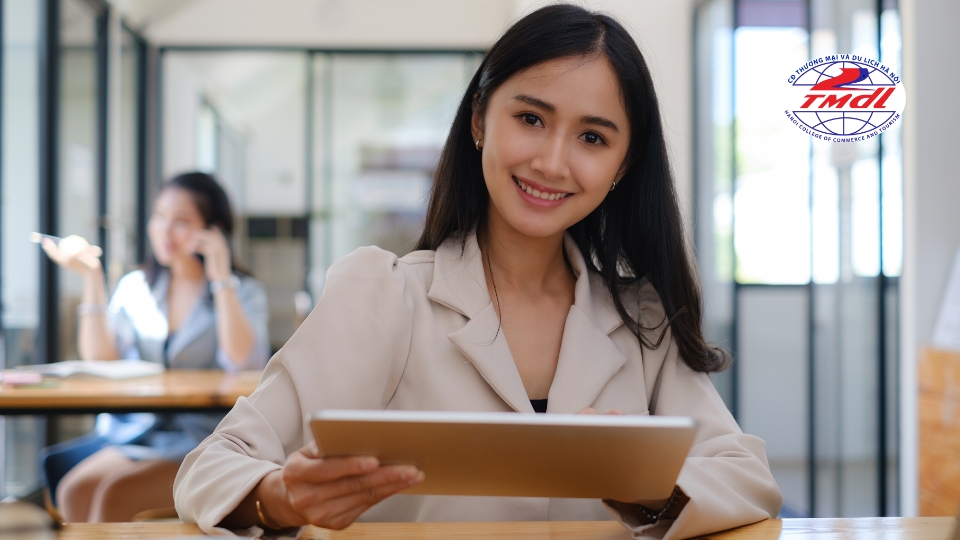 Học Khối C00 Quản trị kinh doanh tại trường Cao đẳng Thương mại và Du lịch Hà Nội