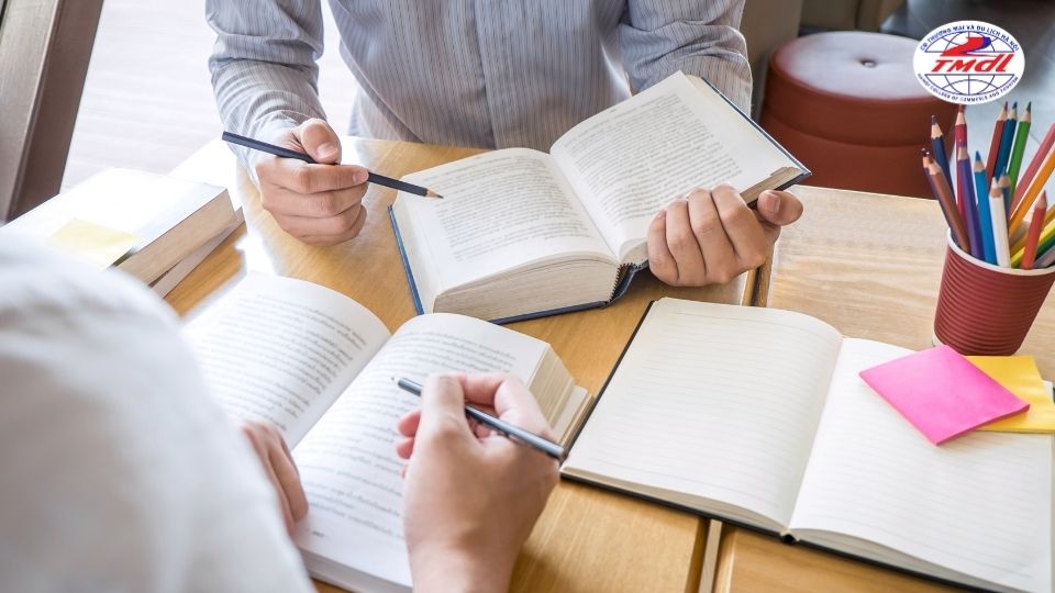 Học Ngành quản trị kinh doanh tại HCCT hệ Cao đẳng từ xa