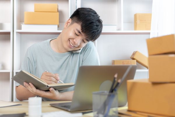 hoc thuong mai dien tu online