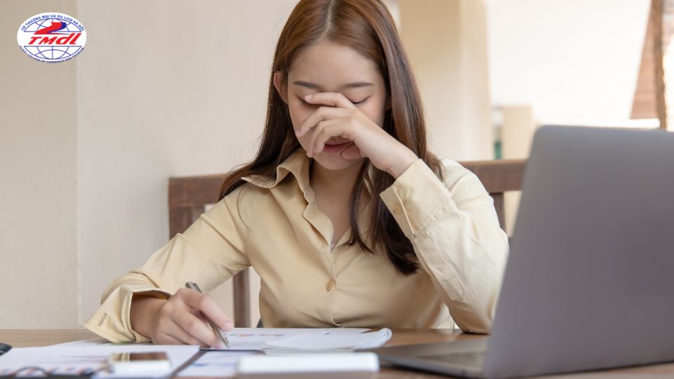Bên cạnh đó, ngành học này cũng có nhiều hạn chế mà không phải ai cũng phù hợp để theo đuổi