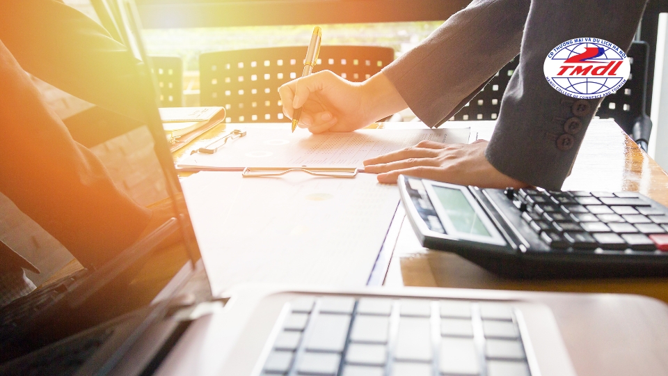 cac chuyen nganh quan tri kinh doanh