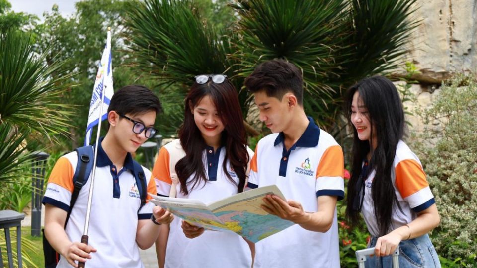 cao dang du lich nganh quan tri khach san