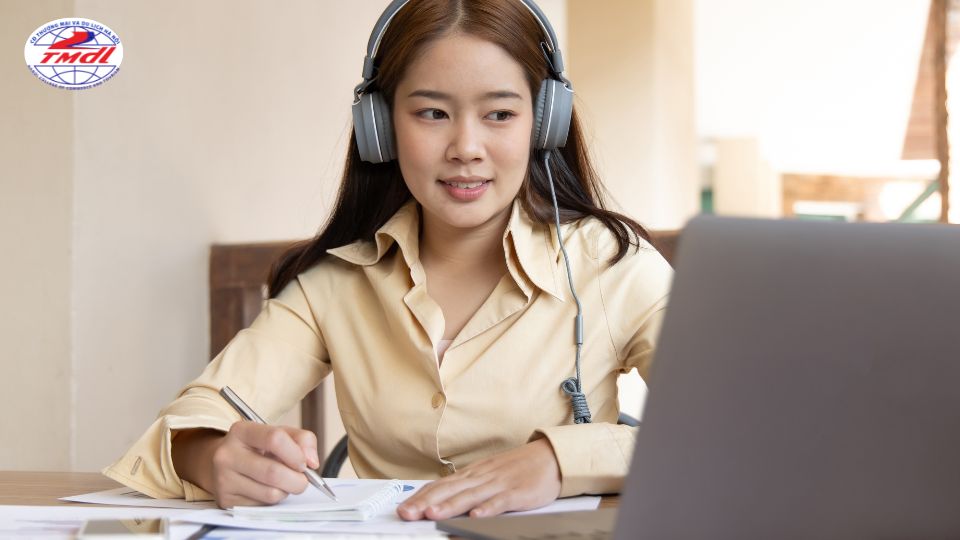 học kế toán online uy tín