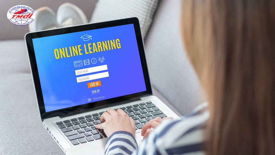 tu hoc marketing online tai nha