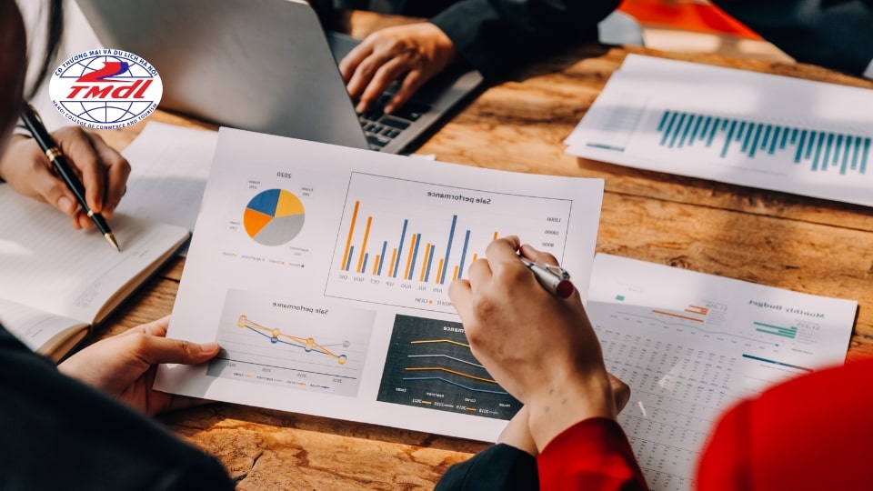 dang ky hoc quan tri kinh doanh