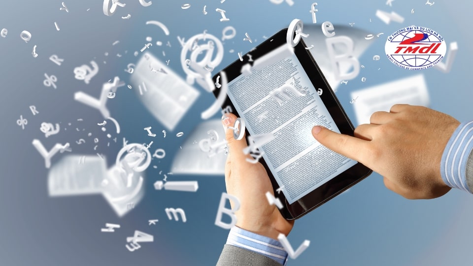 hoc thuong mai dien tu ra lam gi