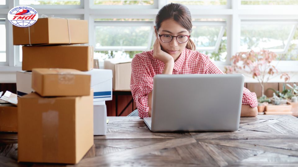 thuong mai dien tu lam gi