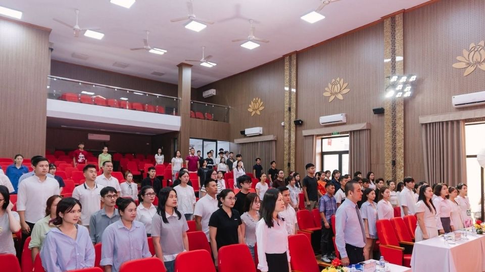 Bằng tốt nghiệp cao đẳng có học liên thông lên đại học được không?