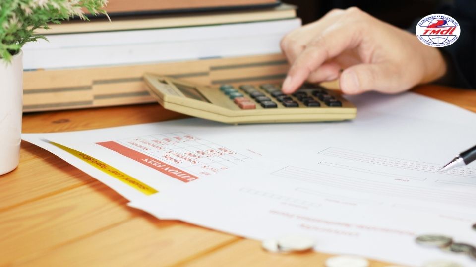 Các khoản chi phí phát sinh ngoài tiền học phí chính khóa
